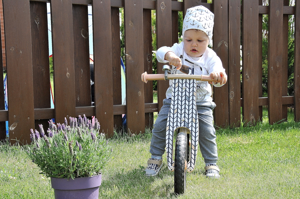 NAUKA JAZDY NA ROWERKU BIEGOWYM. Konkurs! Wygraj rowerek biegowy dla swojego dziecka!